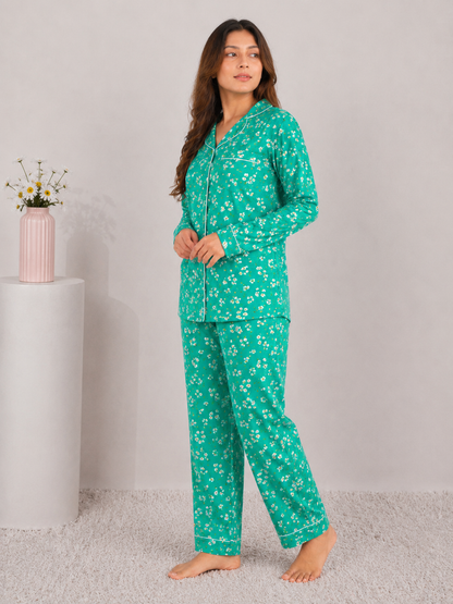 Emerald Daisy Luxury Linen Night Suit – Vibrant Teal Floral Full-Sleeve Loungewear Set