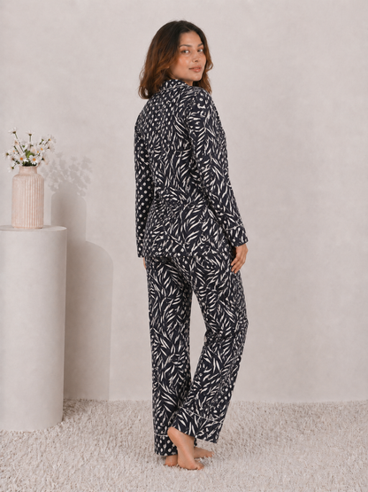 Midnight Willow Premium Linen Night Suit – Onyx Abstract Print Full-Sleeve Loungewear Set