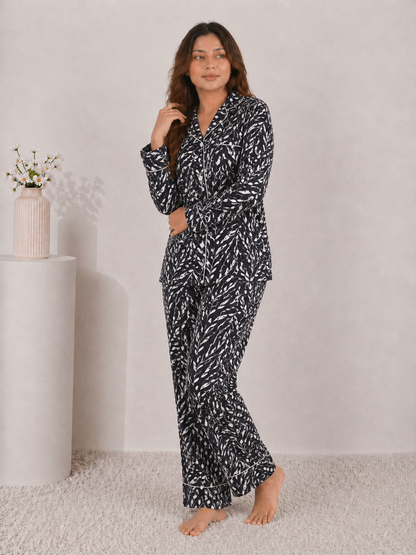 Midnight Willow Premium Linen Night Suit – Onyx Abstract Print Full-Sleeve Loungewear Set